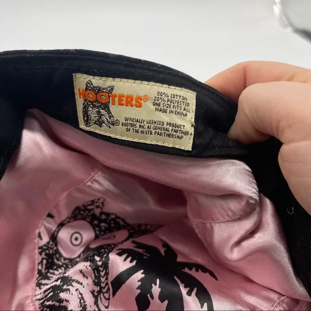 Hooters Cadet Style Cap. In excellent condition!!